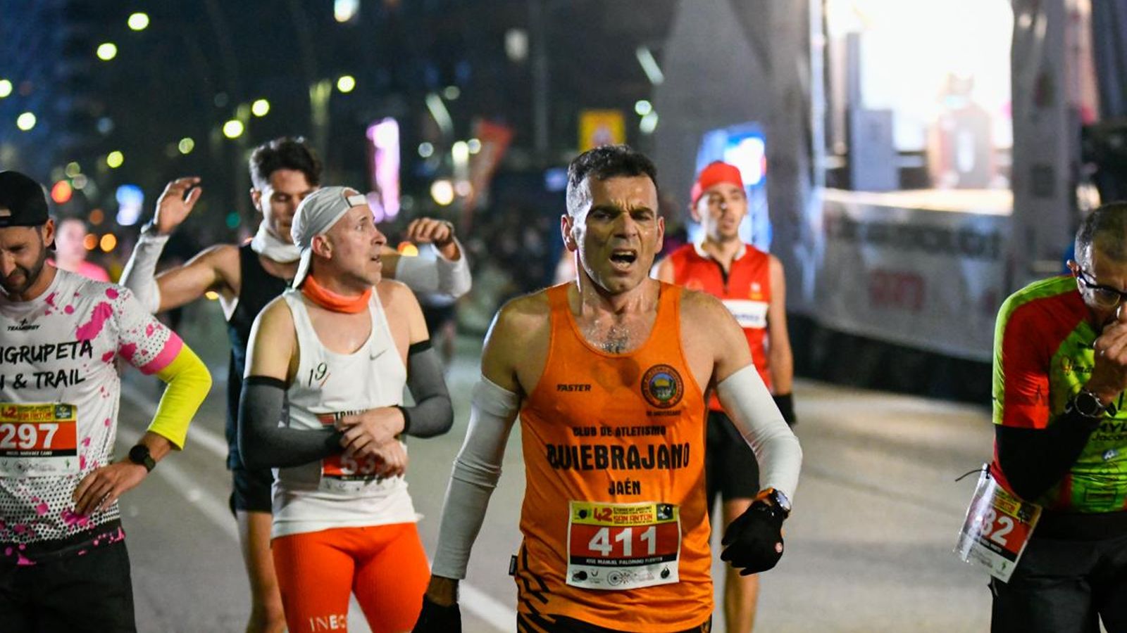 En imágenes: búscate en tu llegada a meta de la Carrera de San Antón 2025 (2)