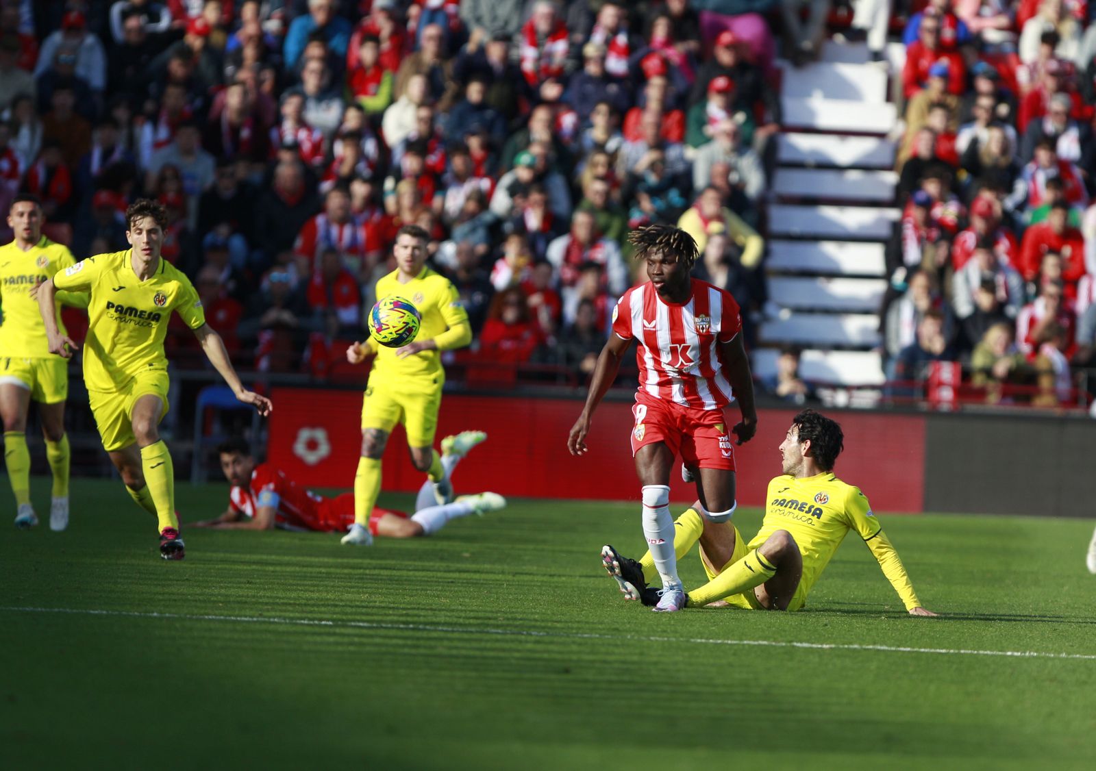 Imágenes de la derrota de la U.D. Almería ante el Villarreal por 0 a 2