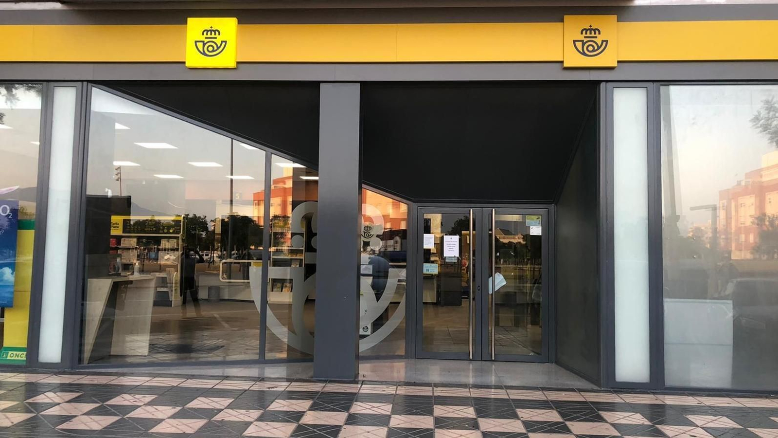 Una oficina de Correos.