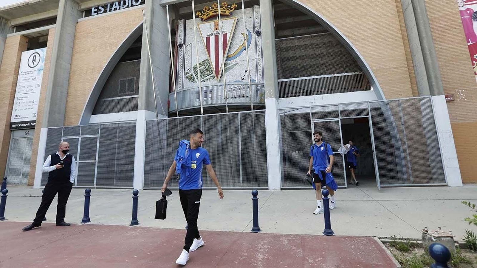 Las fotos de la salida del Algeciras CF hacia Murcia