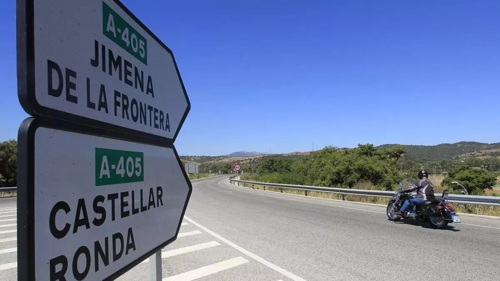 Una de las entradas de la carretera A-405.