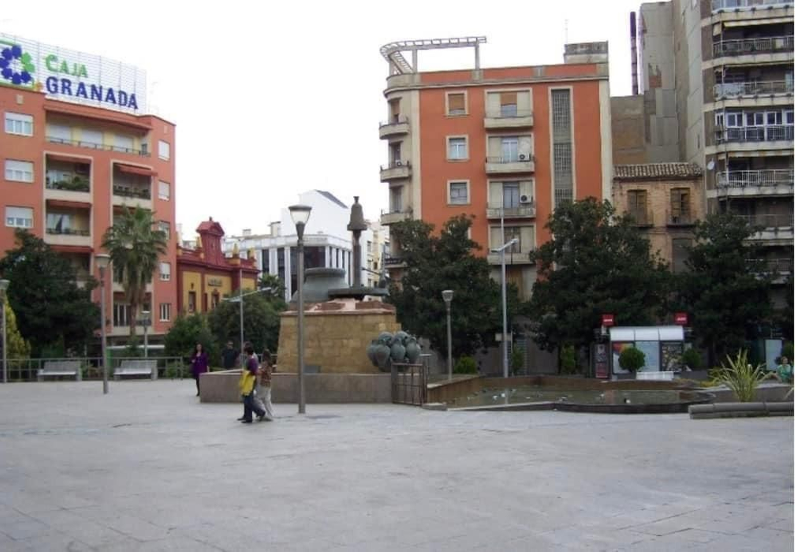 Un paseo por la historia de la plaza de la Constitución de Jaén, en imágenes
