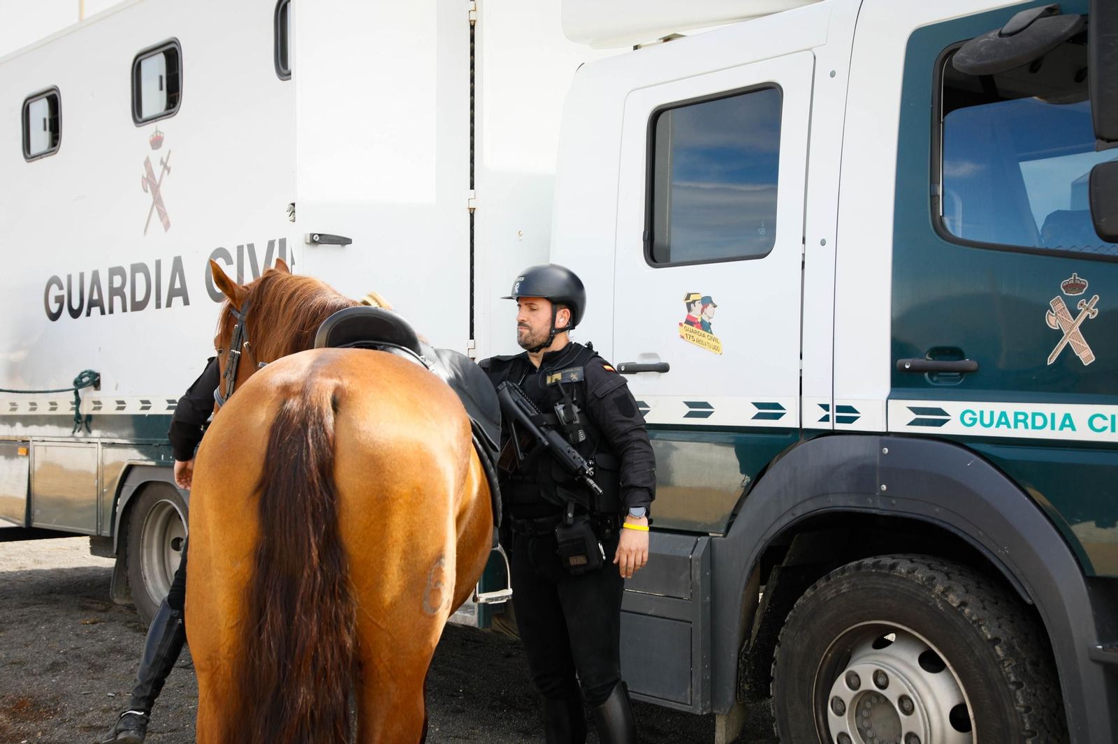 Imágenes del Escuadrón de Caballería de la Guardia Civil en Gádor.