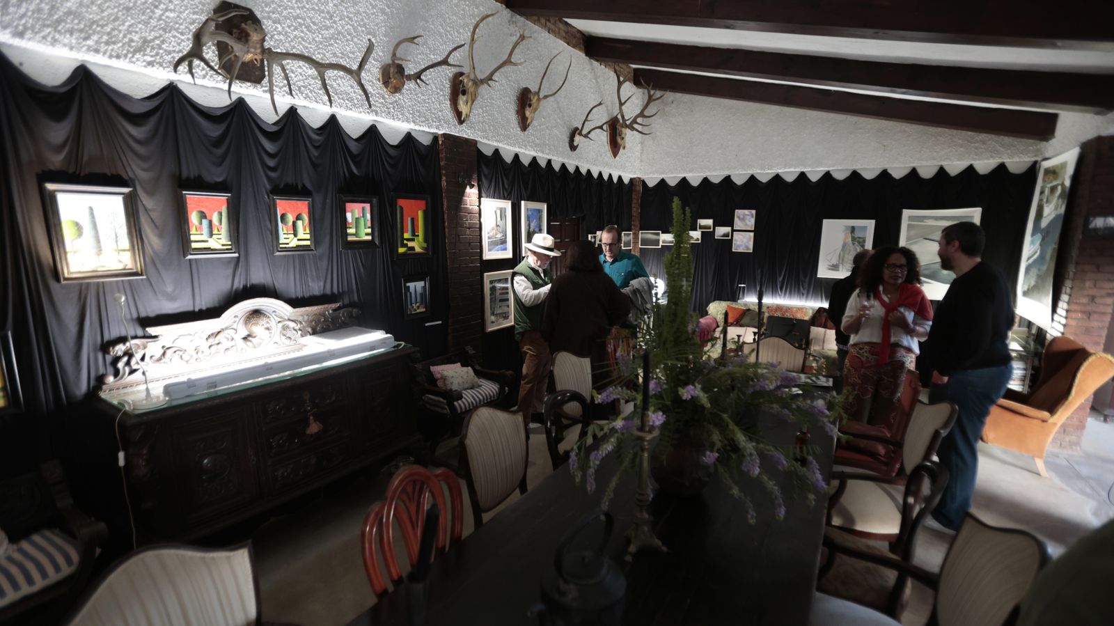 Las fotos de la exposición colectiva de pintura en la finca "El Coleta"