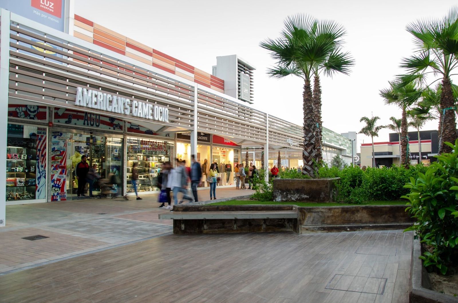 Imagen del centro comercial Luz Shopping.