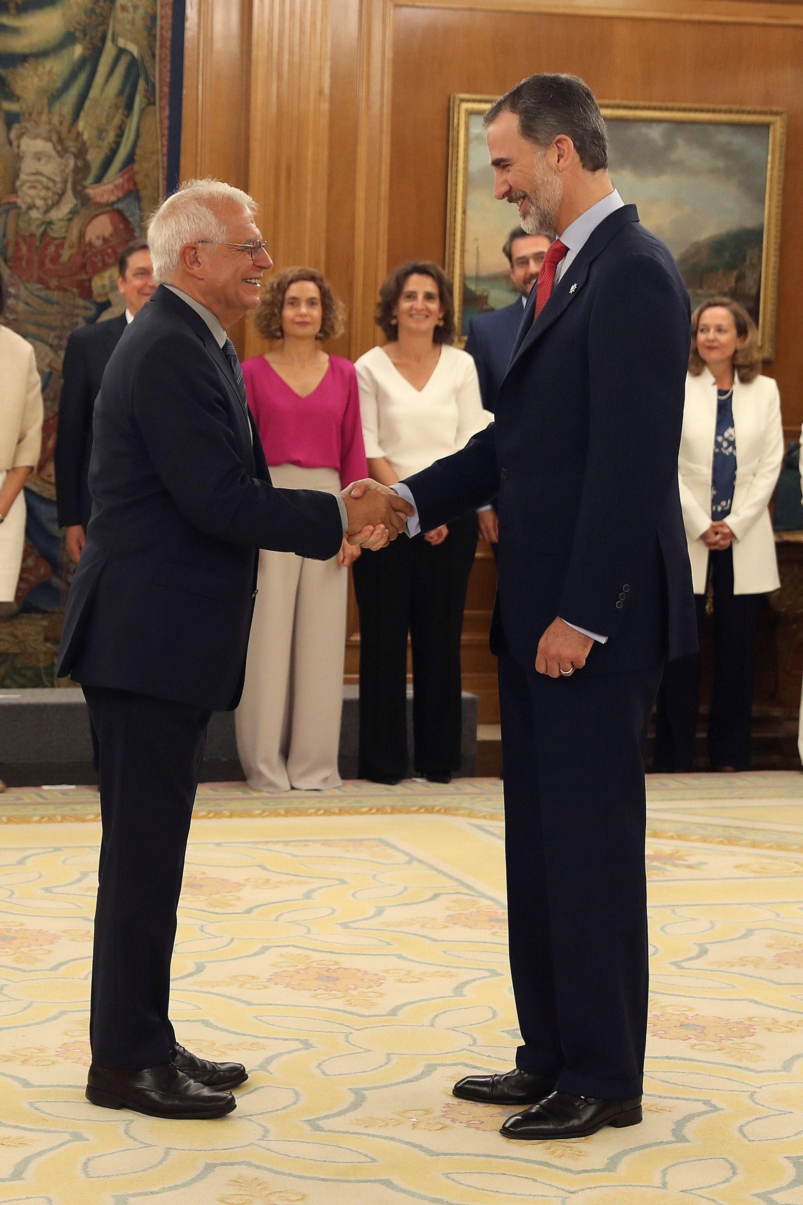 Las imágenes del acto de promesa de cargo de los ministros ante Felipe VI