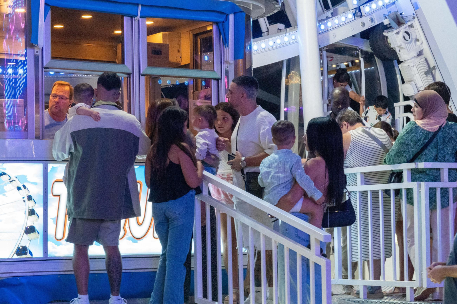 Colombinas 2025: Imágenes del ambiente el viernes 1 de agosto en las Fiestas Colombinas