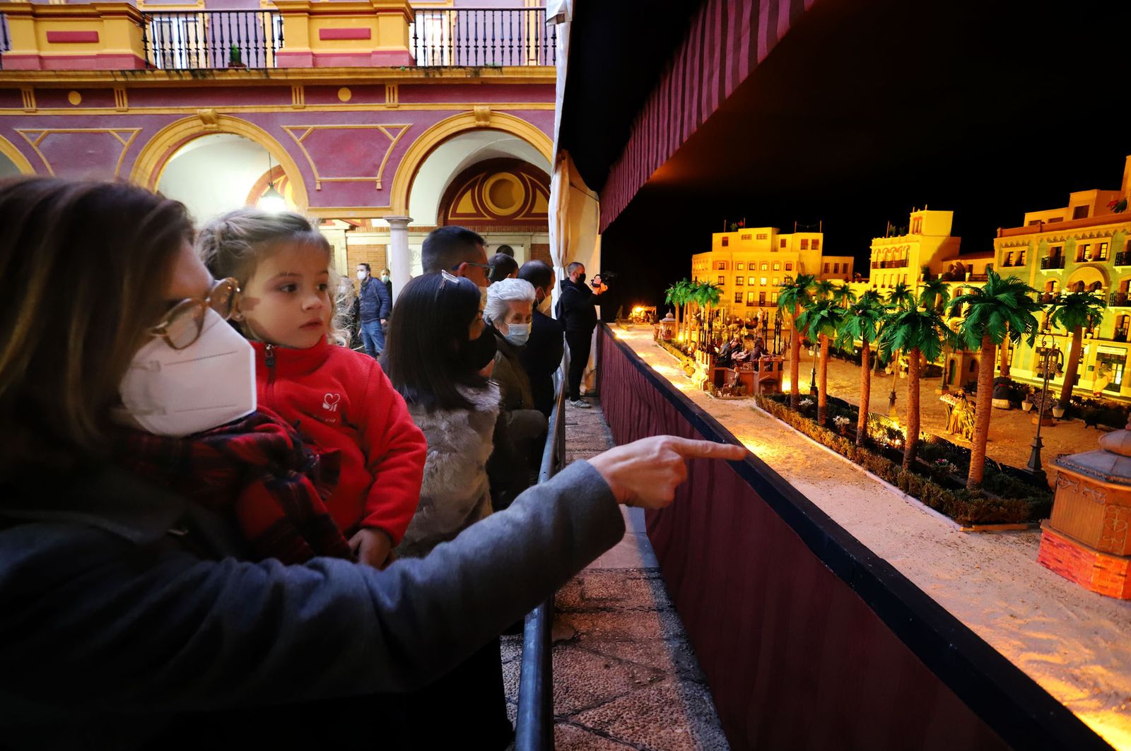 Belén del Ayuntamiento de Huelva basado en la antigua Plaza de las Monjas