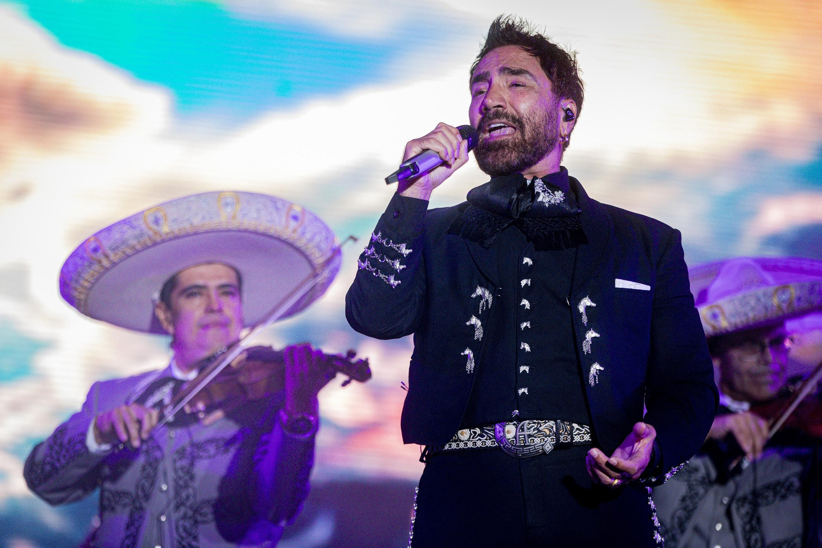 Búscate en el concierto de Alejandro Fernández en Concert Music Festival de Chiclana