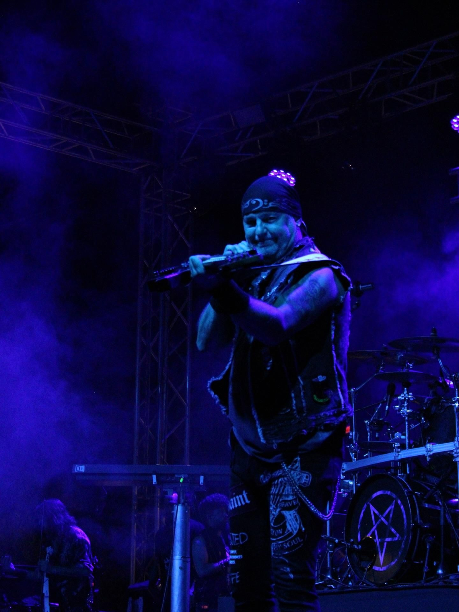 Mägo de Oz hace vibrar la Feria de Agosto de Jimena de la Frontera