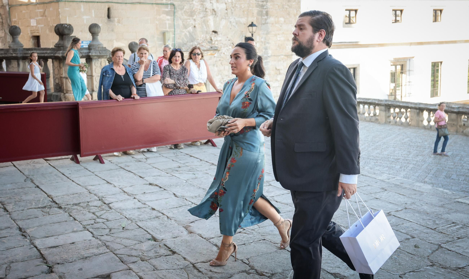 Imágenes de los asistentes a la boda de Ana Cristina Portillo Domecq en la Catedral de Jerez Imágenes de los asistentes a la boda de Ana Cristina Portillo Domecq en la Catedral de Jerez