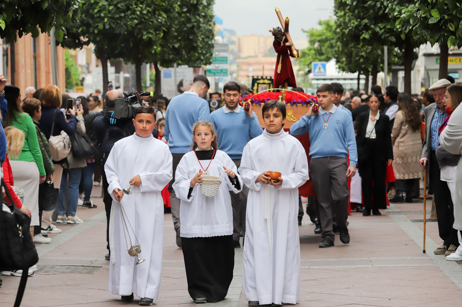 Fotos de la procesión infantil del colegio Nuestra Señora de los Milagros de Algeciras