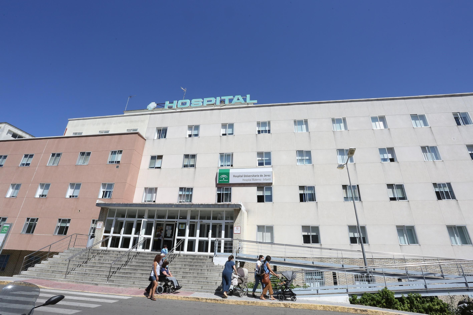 Una imagen de los accesos al hospital de Jerez.