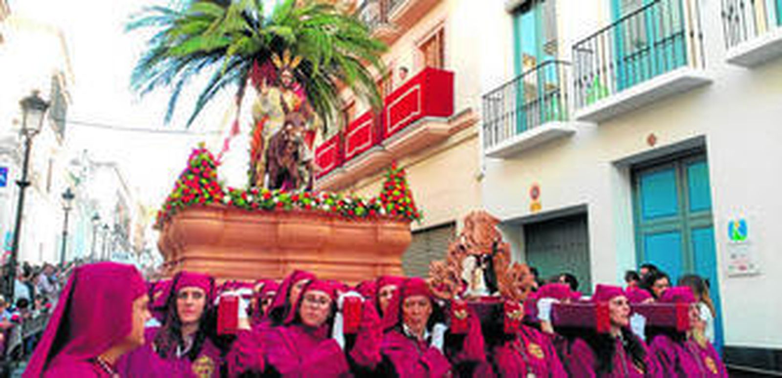 Procesión de la Pollinica por las calles de Vélez.