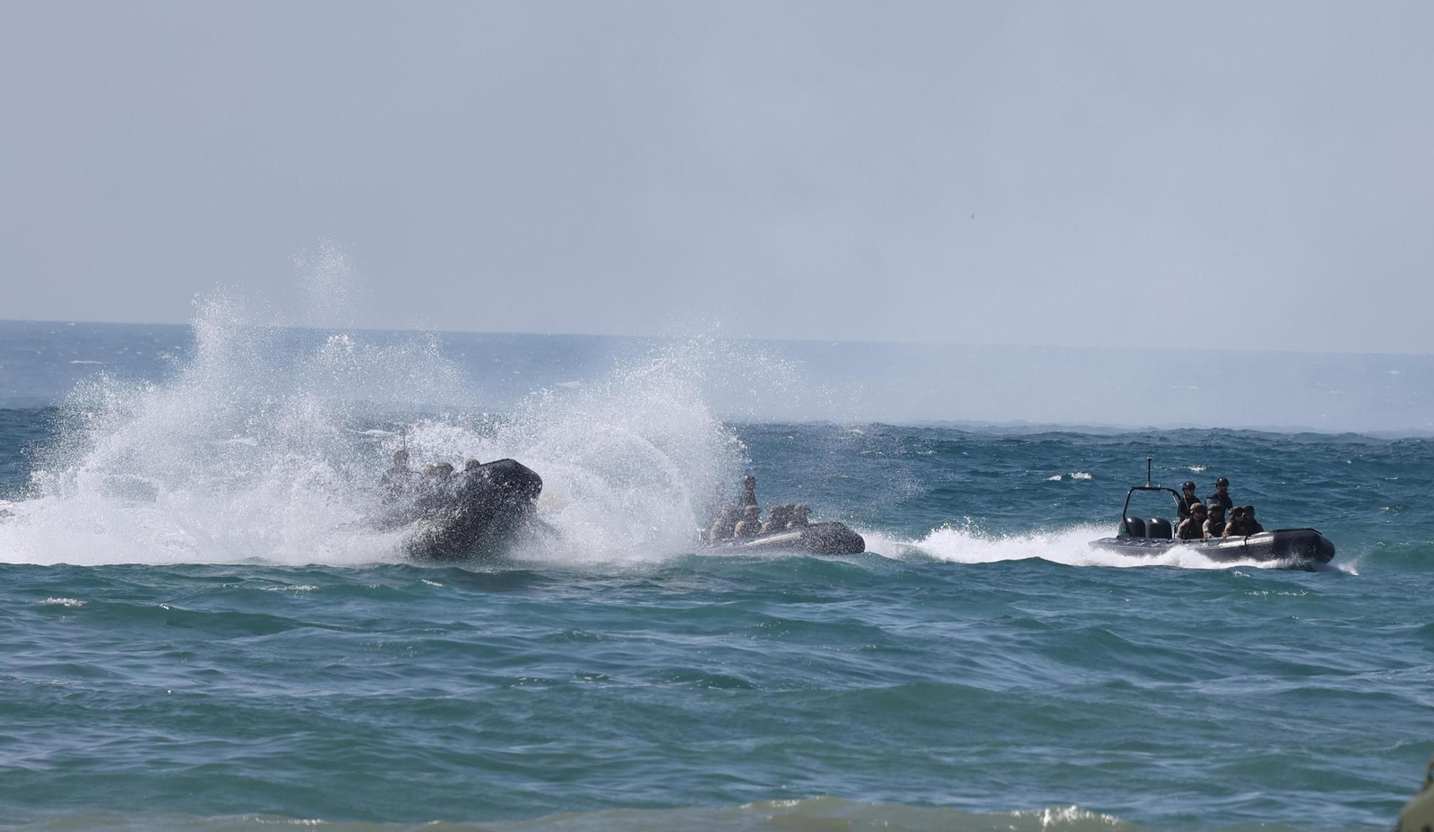 Las fotos del desembarco anfibio en La Malagueta