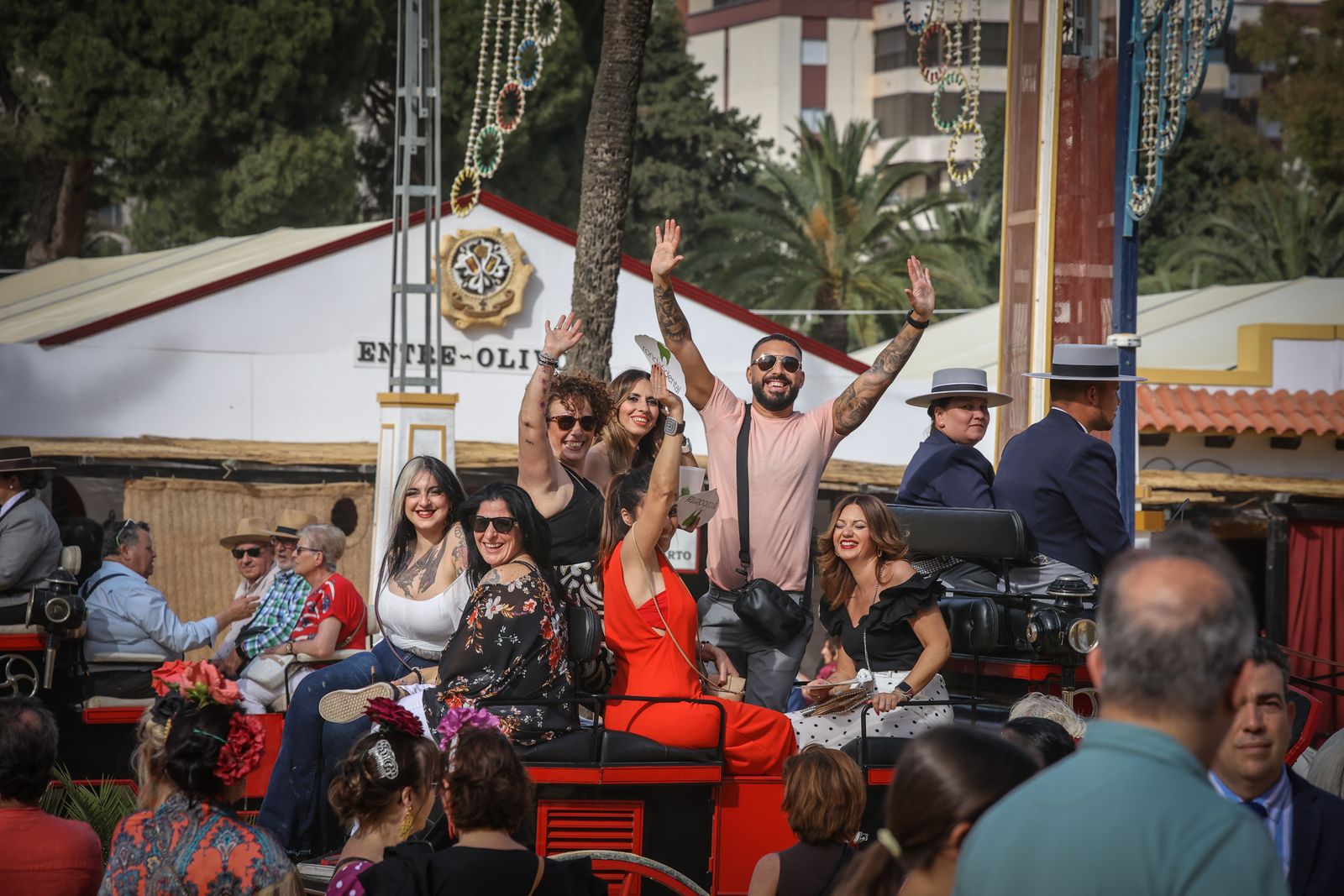 Búscate en las fotos  del jueves en la Feria de Jerez