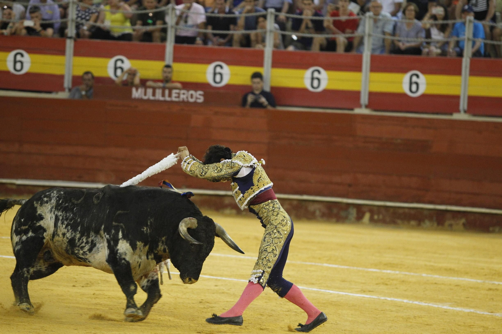 Fotogalería Primera Corrida de Toros. Feria de Almería 2019