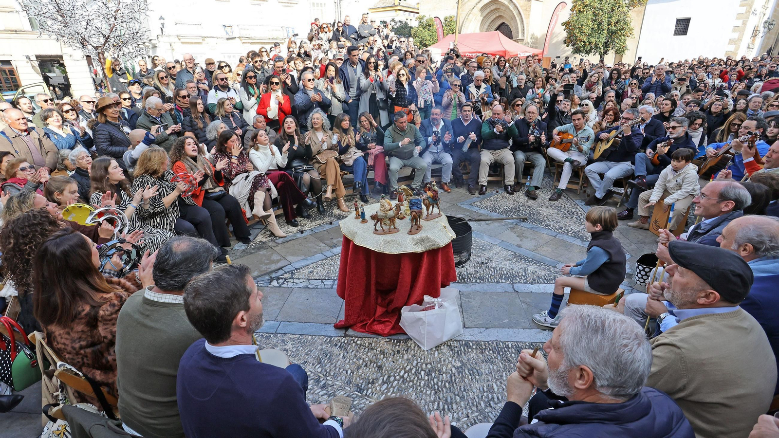 Imágenes de la zambomba BIC en Jerez