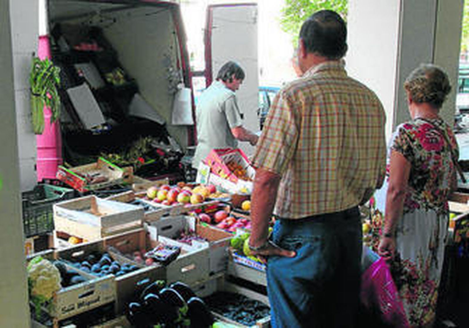 Una furgoneta utilizada para el transporte de fruta y verdura, en una imagen de archivo del Grupo Joly.