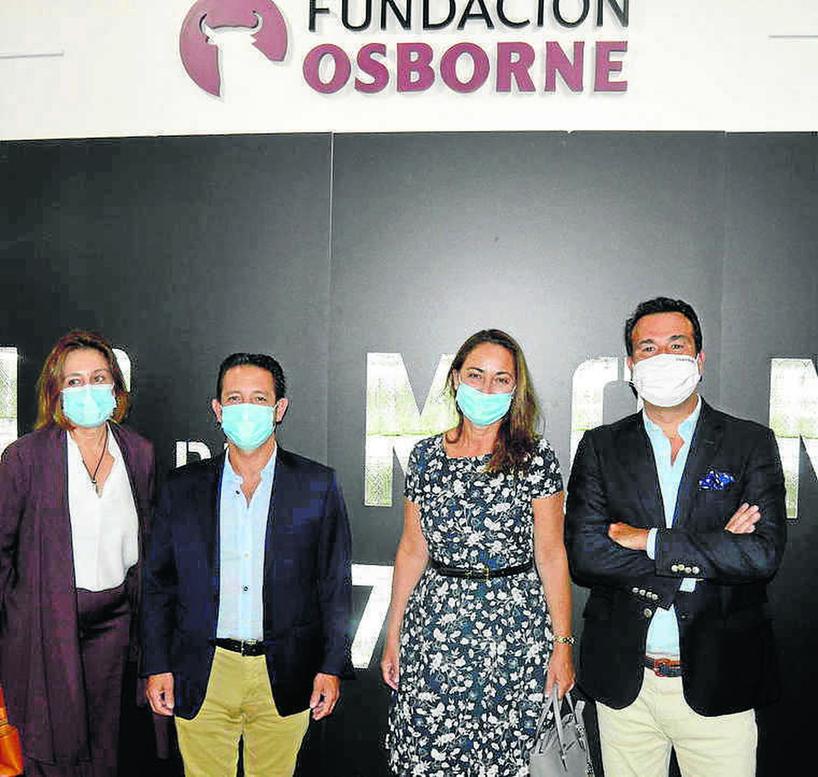 Adela Larios, Eric Porta, Olga Fatjo e Iván Llanza, durante la inauguración.