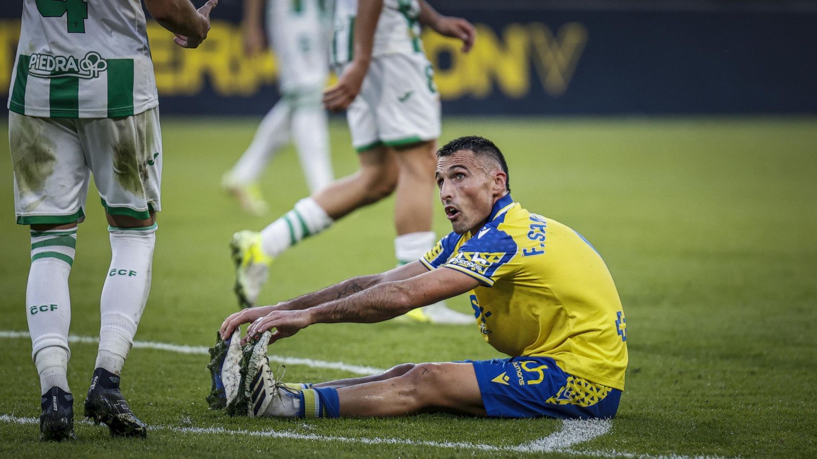 Búscate entre las imágenes del partido de fútbol entre Cádiz CF y Córdoba CF