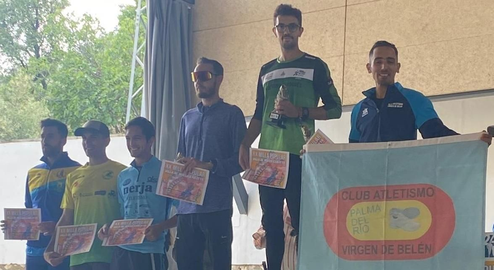 Imagen del podio de la general élite masculina de Nueva Carteya.