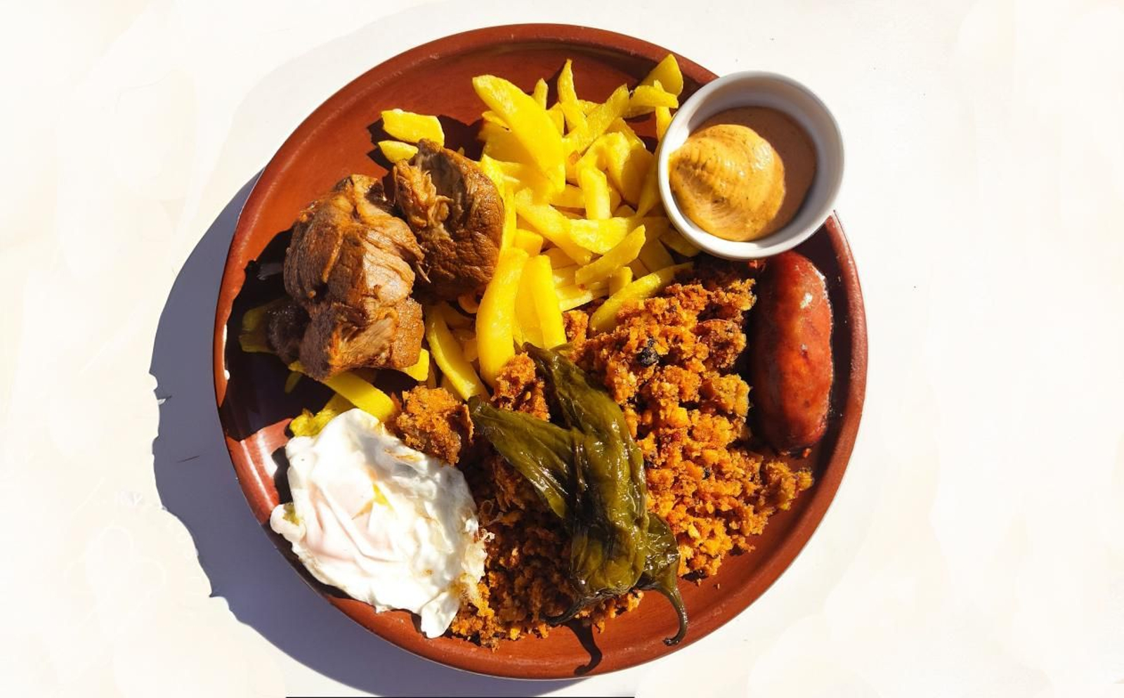 Un plato de los Montes de la Venta Puerto del León. Un plato de los Montes de la Venta Puerto del León.