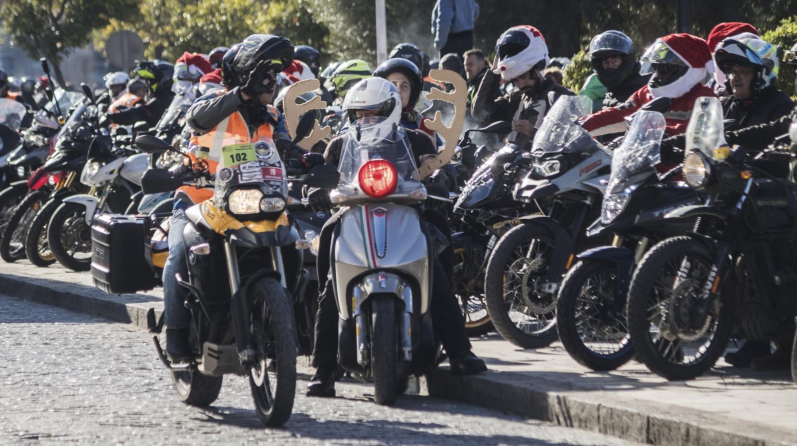 CARAVANA MOTERA NAVIDAD 2024 9.JPG