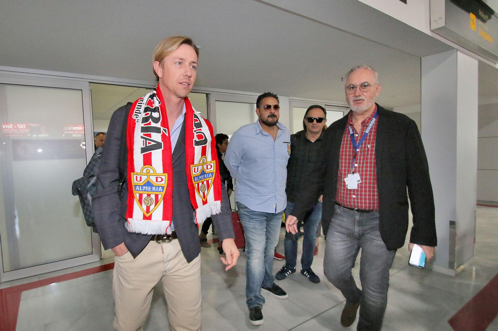 Las imágenes de la llegada de Guti a la UD Almería