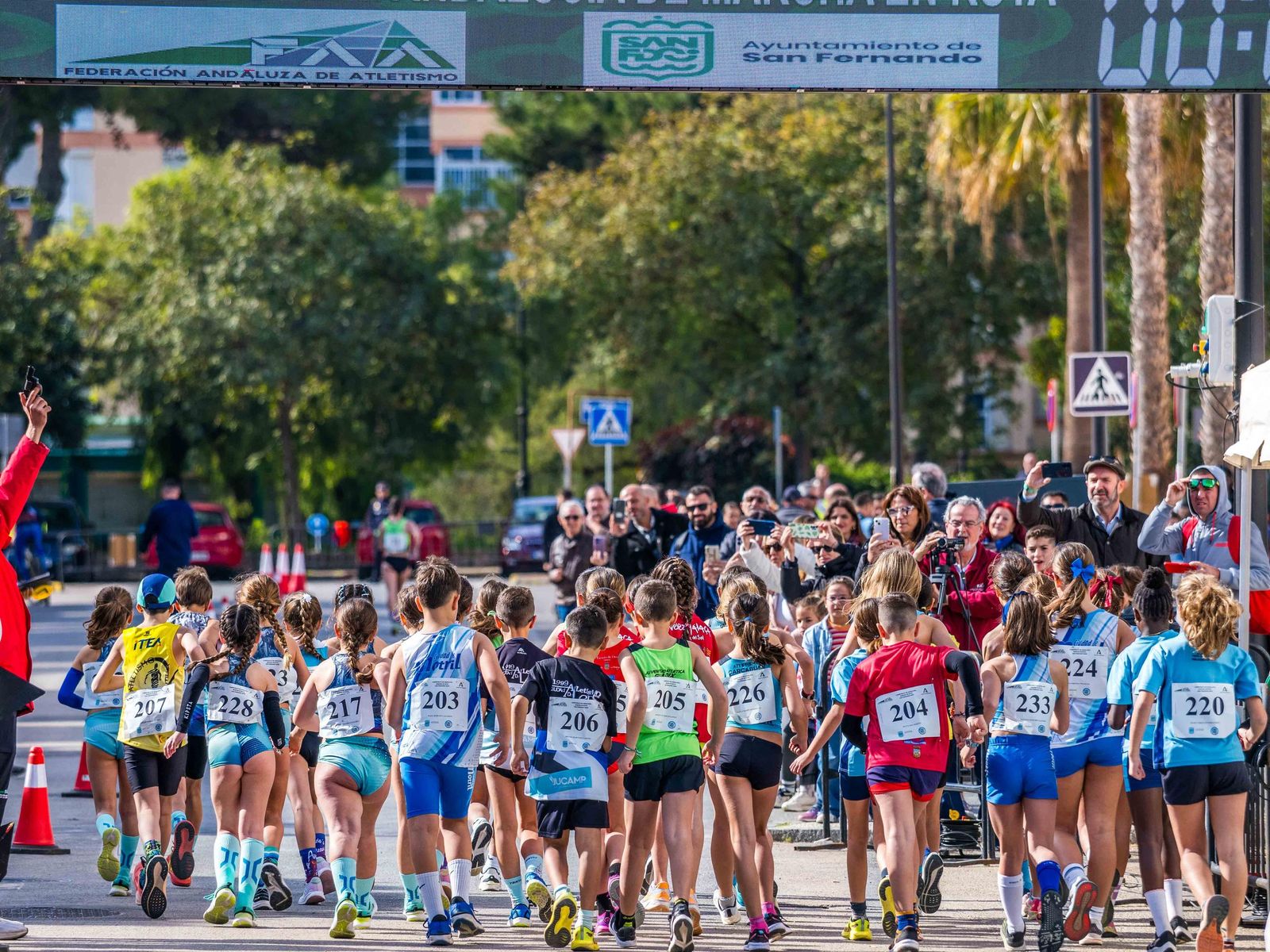 San Fernando acoge el Campeonato de Andalucía de Marcha en Ruta: las imágenes