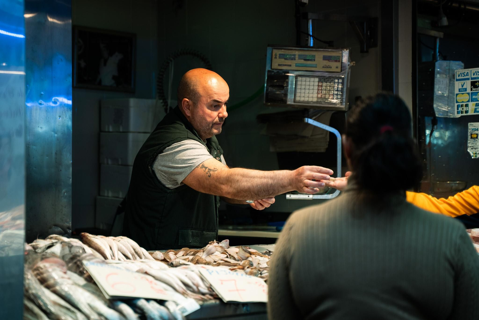 Imágenes del ambiente en el Mercado del Carmen en la mañana del martes