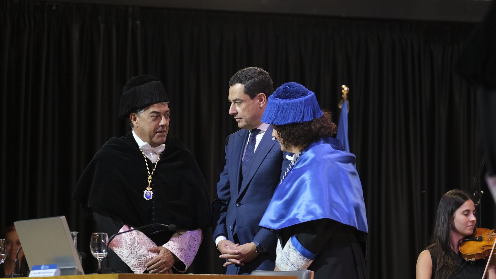 El presidente de la Junta Juanma Moreno, inaugura el curso universitario andaluz en Almería