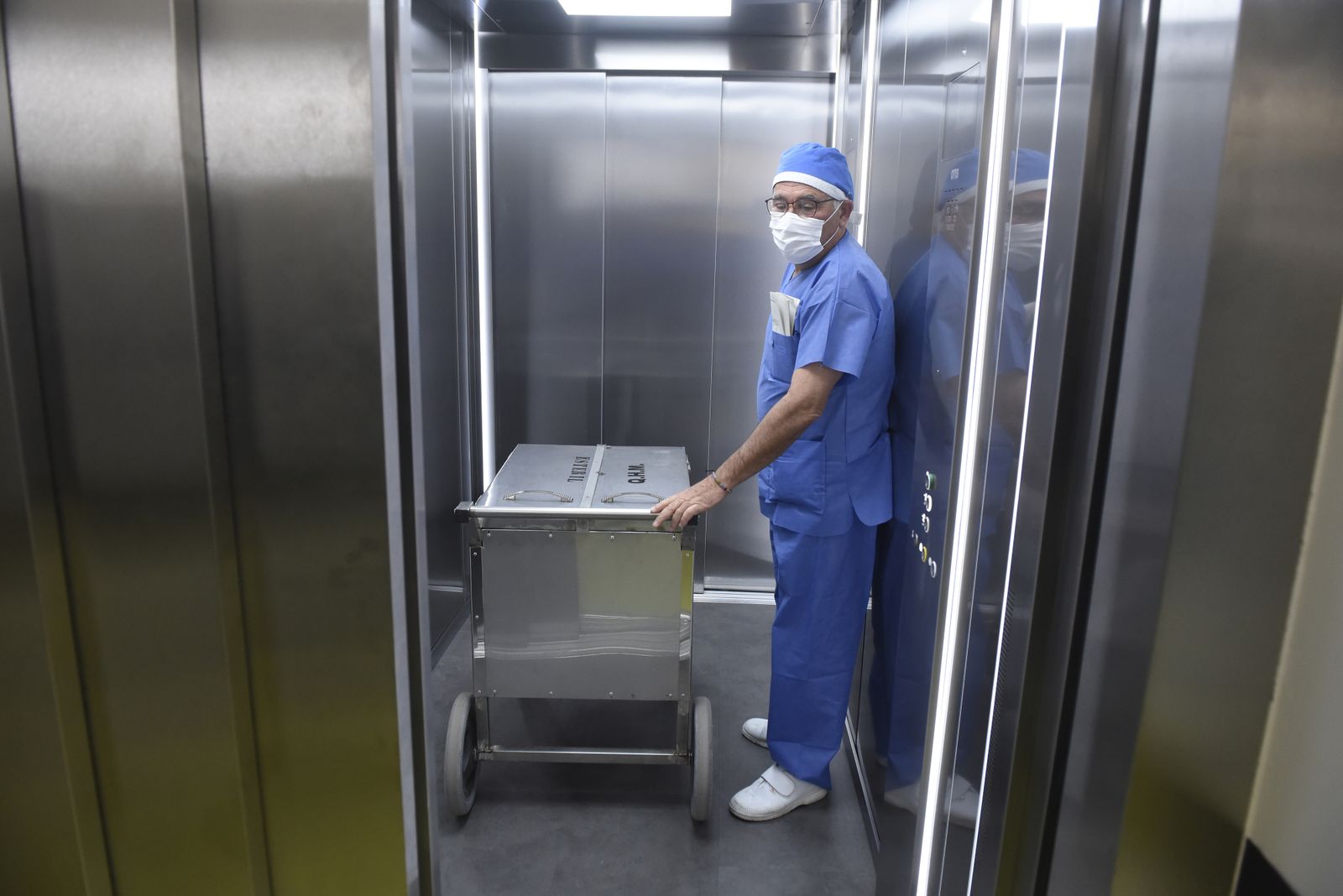 Una mañana en el Virgen del Rocío, un hospital referente en España