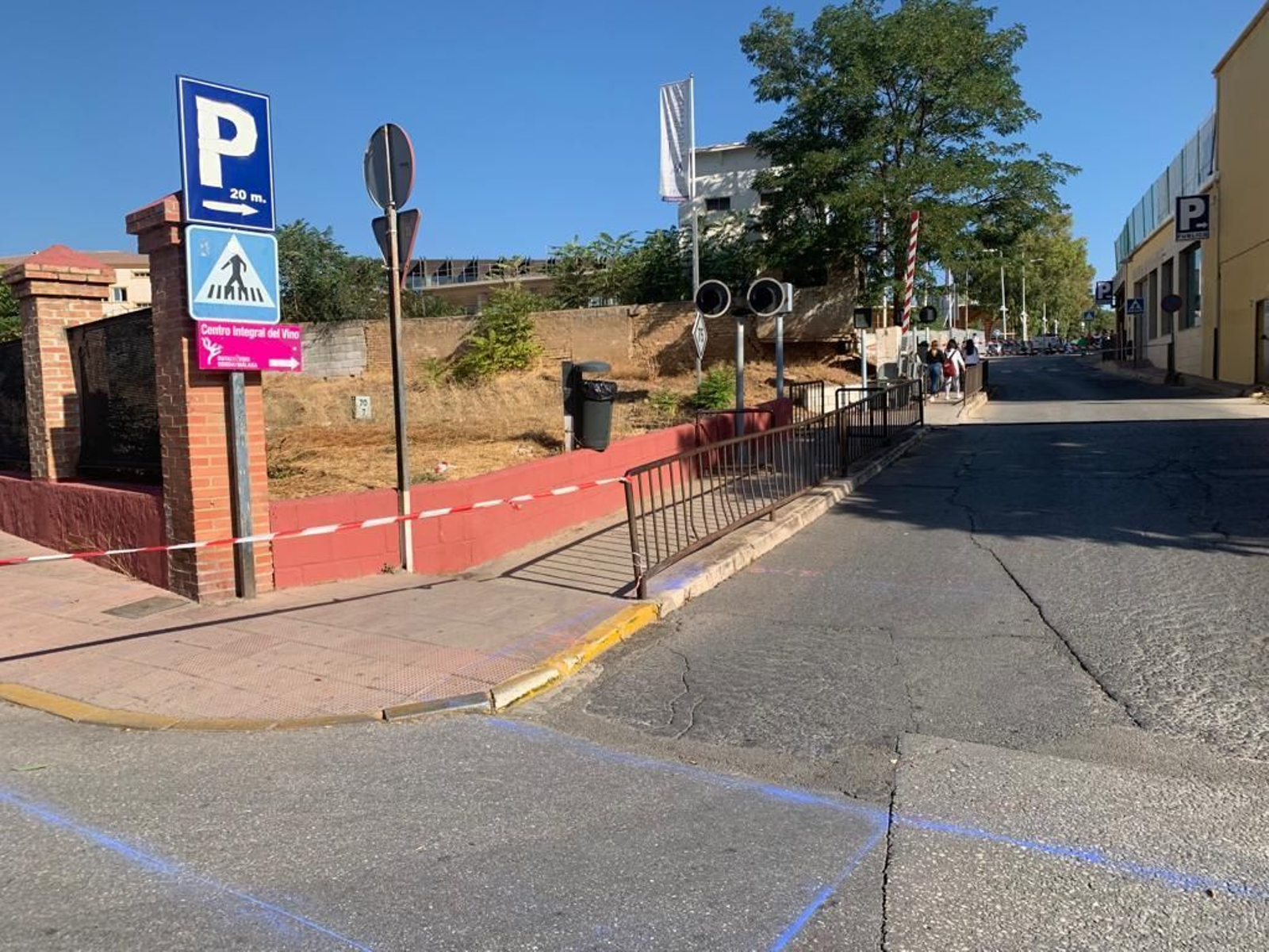 Paso a nivel situado junto al polideportivo El Fuerte.
