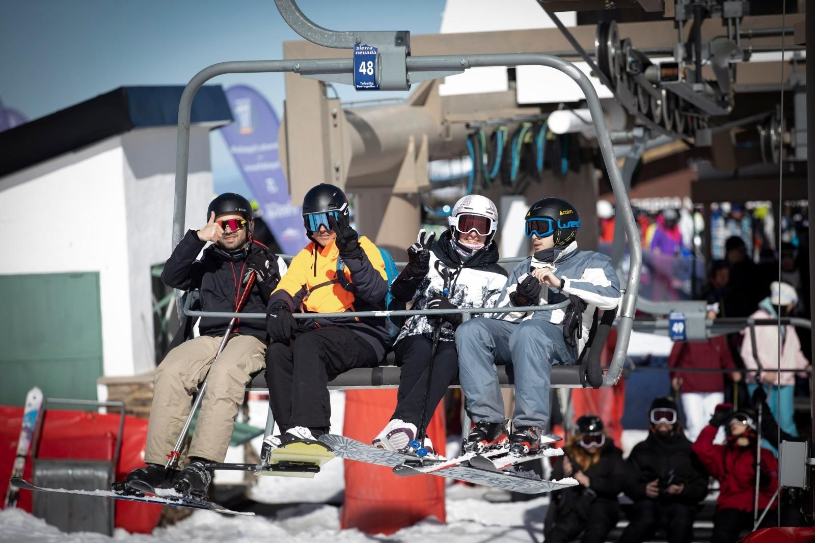 La jornada de esquí en Sierra Nevada, en imágenes