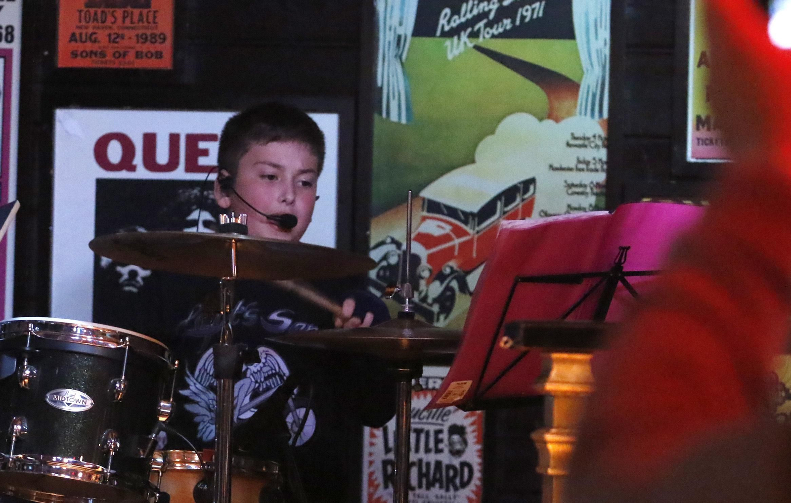La banda Light's Sons inagura 'Los Domingos de la Vieja Escuela', en imágenes La banda Light's Sons inagura 'Los Domingos de la Vieja Escuela', en imágenes