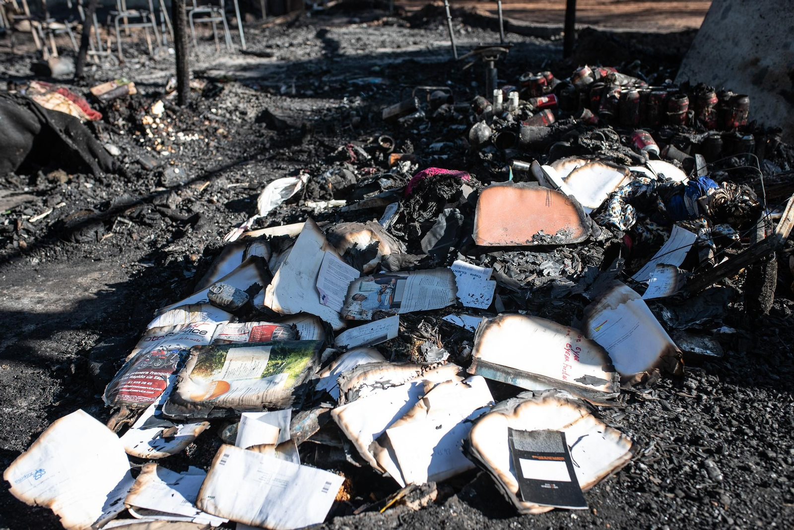 Imágenes del incendio en el poblado chabolista de Lucena del Puerto