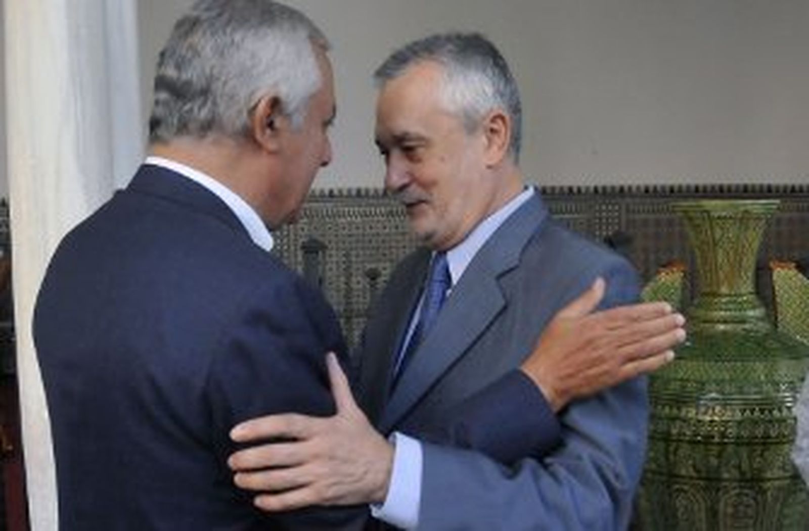 Griñán: "Las medidas económicas comienzan a recuperar el crecimiento en Andalucía"