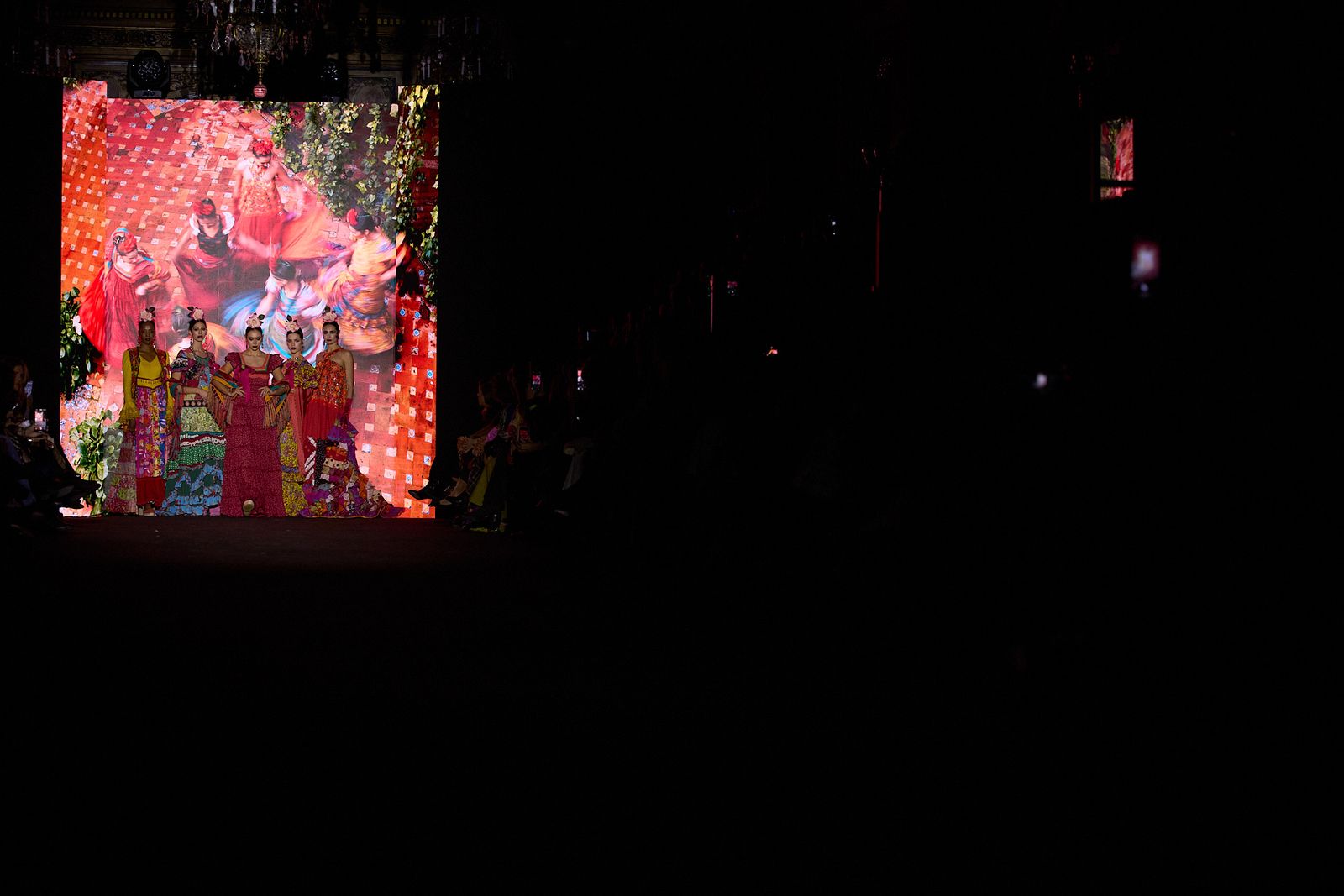 El desfile de flamenca Pol Núñez en We Love Flamenco 2026, todas las fotos