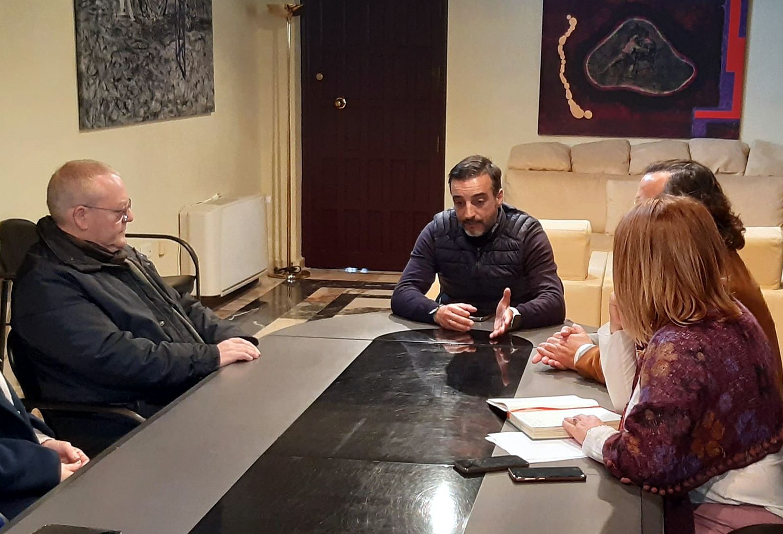 José Antonio Díaz, en su reunión con el vicepresidente del Parque Empresarial, Juan Manuel Méndez.