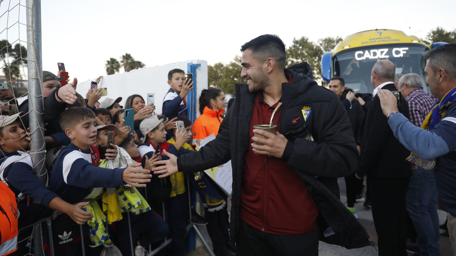 Las fotos de la visita del Cádiz CF para celebrar el 50 aniversario del CD Guadiaro