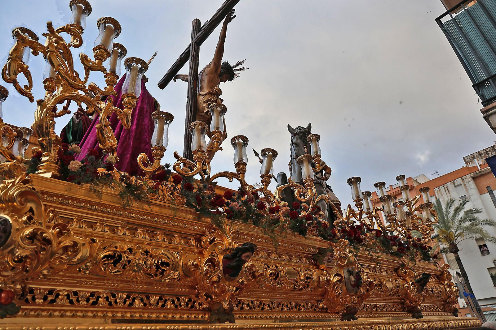 Las mejores imágenes del Martes Santo en Huelva: La Hermandad de La Lanzada