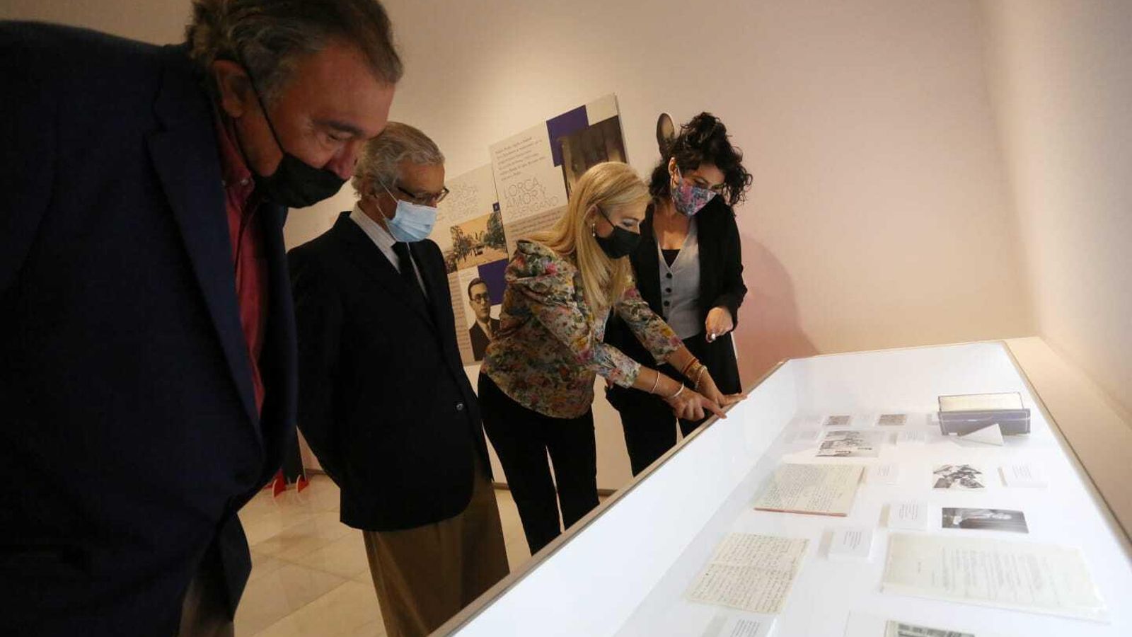El sobrino nieto de Prados, Lorenzo Saval, junto a Medel, Del Pozo y Díaz.