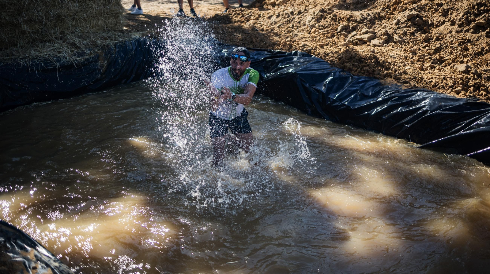 Búscate en la Carrera del Barro de La Barca de la Florida 2024