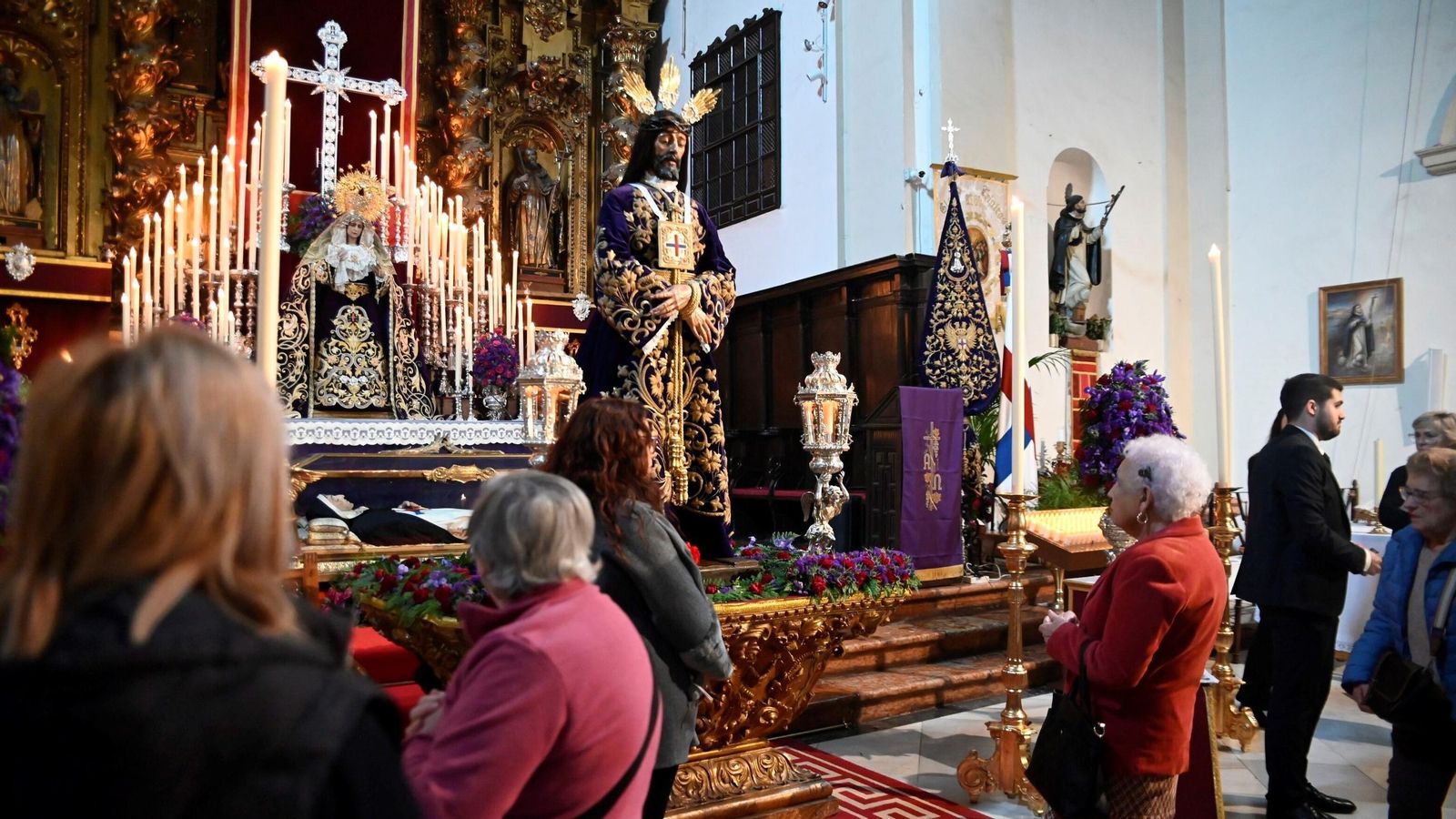 El Señor Rescatado, durante su besapiés de este año.