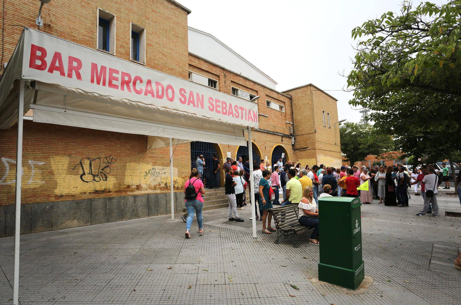 Más imágenes de la protesta de los minoristas del mercado de San Sebastián