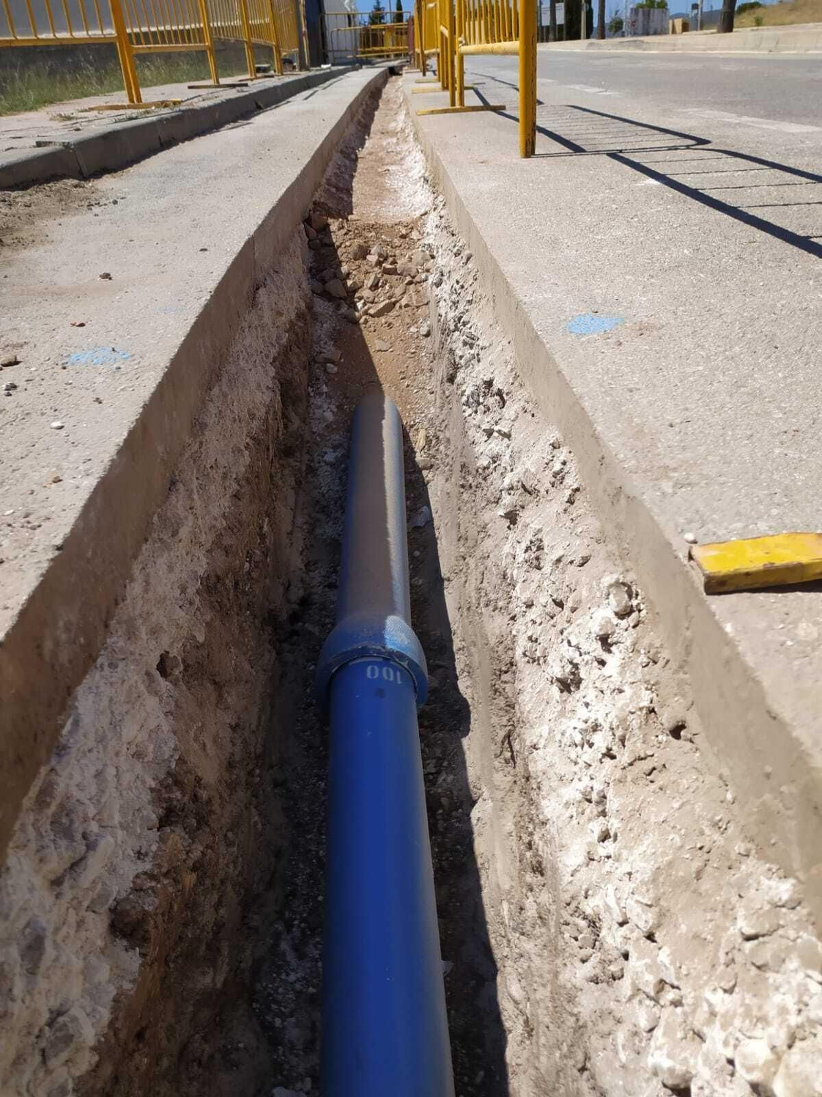 Obras dentro del plan de mejora de la red de suministro de agua, en u na imagen de archivo. Obras dentro del plan de mejora de la red de suministro de agua, en u na imagen de archivo.