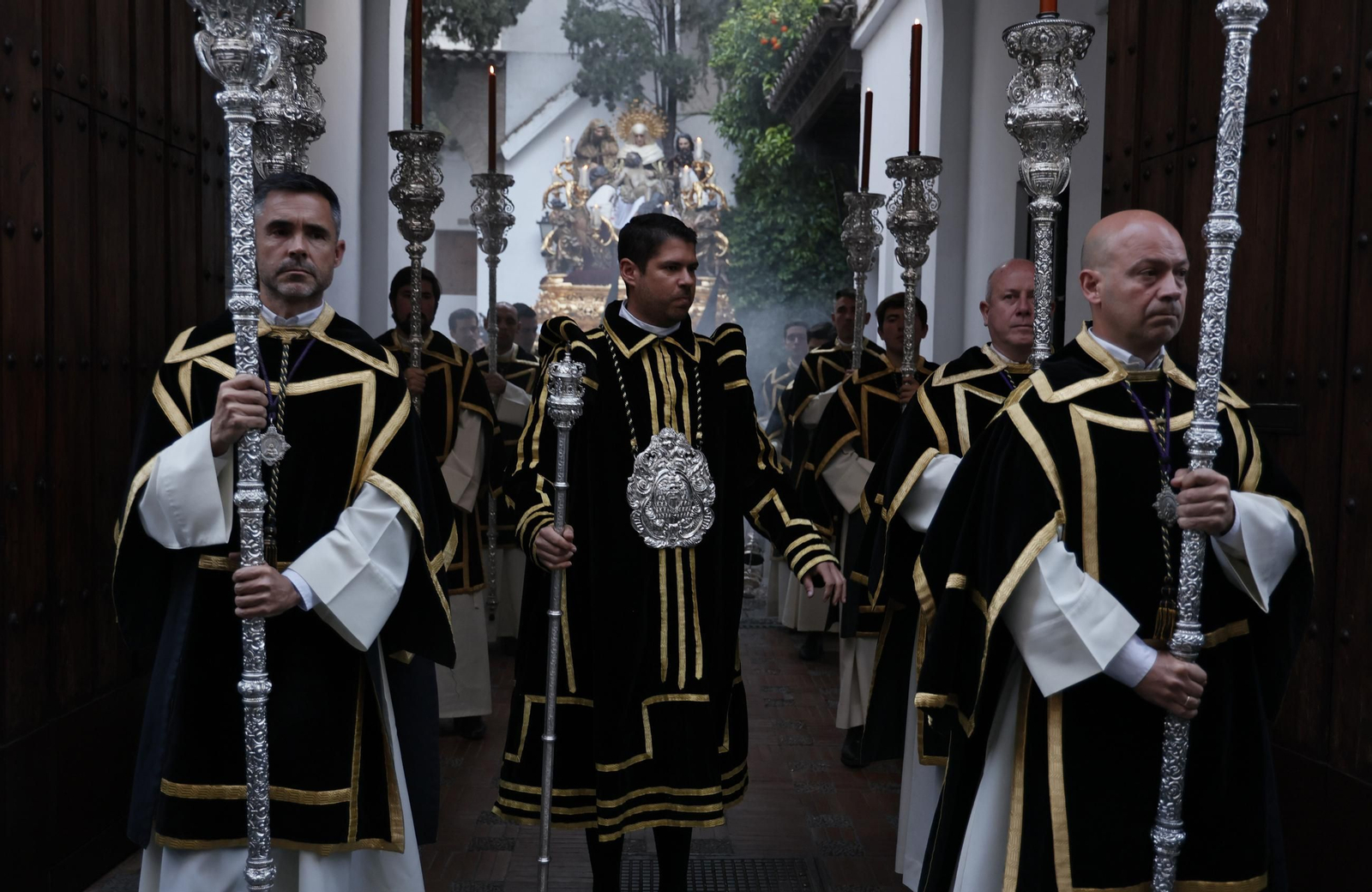 La Hermandad de la Mortaja en la Semana Santa de Sevilla 2025