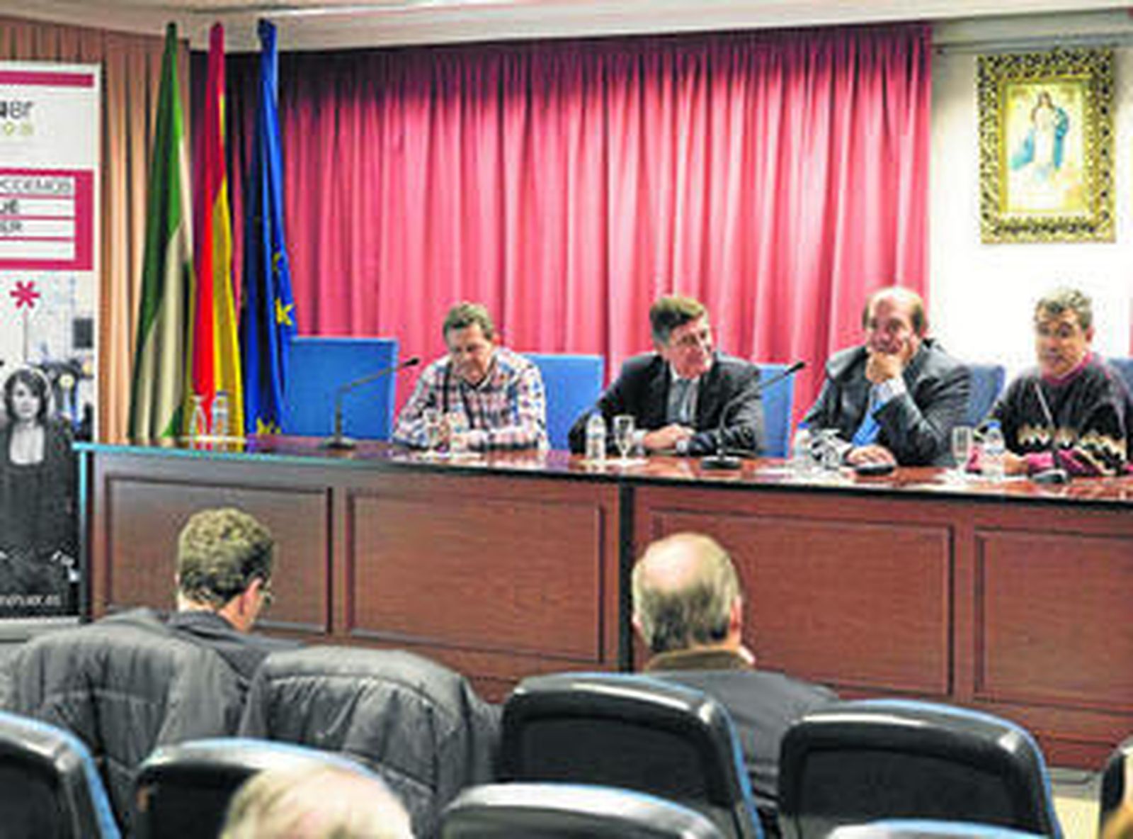El foro se celebró en el salón de actos de la Facultad de Farmacia de la Universidad de Sevilla.