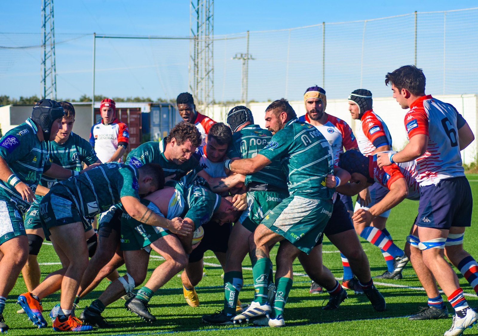 Jaén Rugby lo intentó pero cayó con rotundidad en casa. Jaén Rugby lo intentó pero cayó con rotundidad en casa.